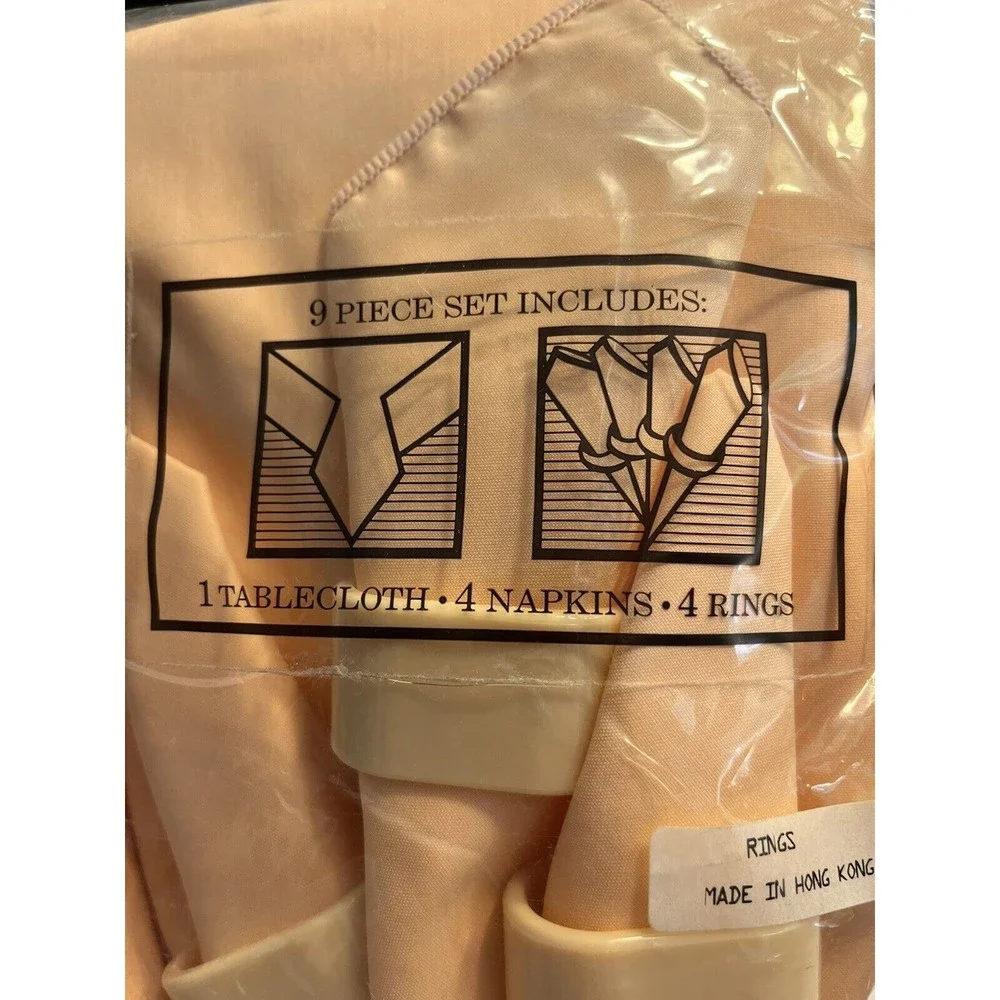 NOS Vintage Bardwil 60” Peach Tablecloth w 4 Napkins & Napkin Rings